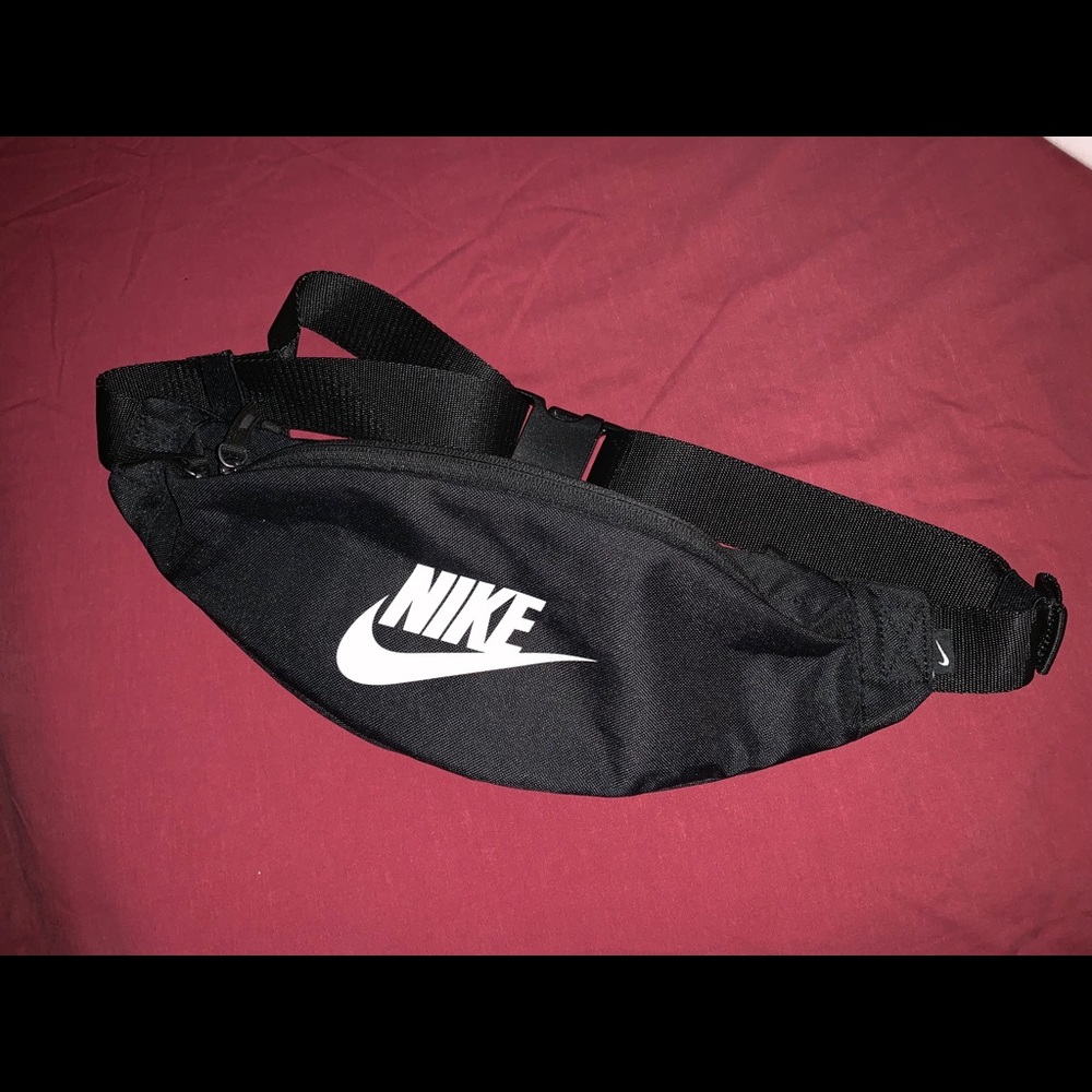 Nike fanny pack